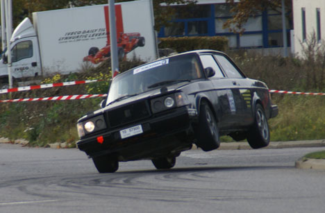 Volvo-242-Rally-racer_01%5Bmartin-stenfeldt%5D.jpg