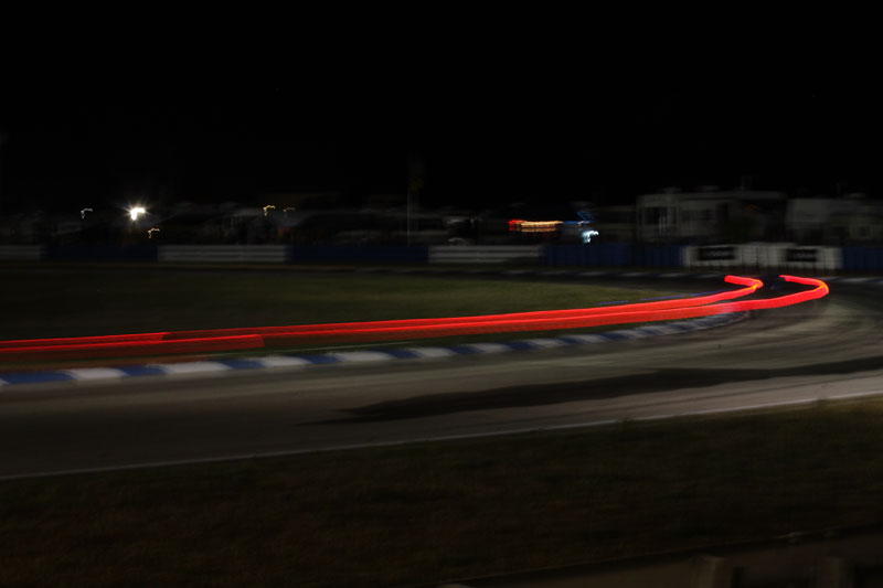 Nat kørsel får vi at opleve 2 gange dels træning og selvfølgelig til selve løbet.
(Foto: Motorsporten.dk)