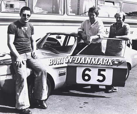 Denne Ford Capri 3000 GT gruppe 2 fulgte med hjem fra en af mange englandsture - det gjorde de to mekanikere Dave Abrahams og Malcolm Smith for en kort tid også.