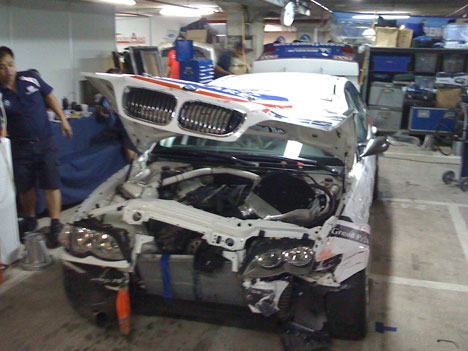 Jack Lemvards BMW efter mødet med barrieren.