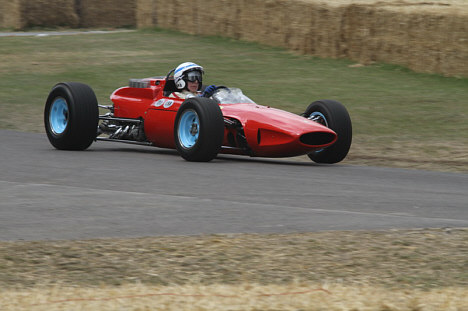 John Surtees vandt VM i F1 i 1964 i denne smukke Ferrari.