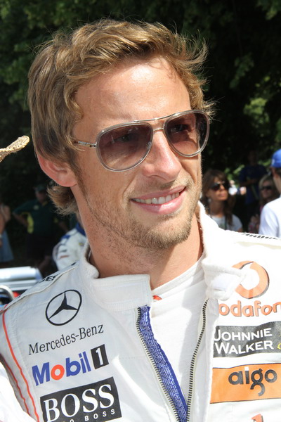 Verdensmester i formel 1 2009. Utroligt så mange der ville have en autograf, bare fordi man bliver verdensmester i formel 1.
