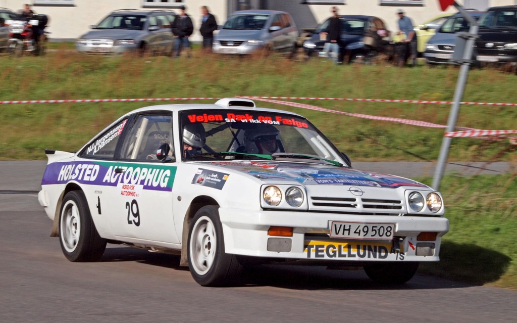 Sydjyderne: Niels Jørgen Jørgensen og Allan Hansen i Opel Manta var hurtigste rallymandskab med tohjulstræk i Mini Rally 2012.
(Foto: Åge Kirketerp Jensen)