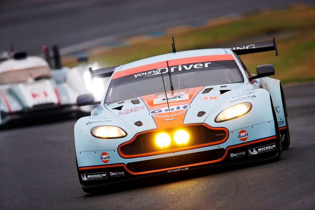 Den danske trio på vej mod en top placering.
(Foto: Aston Martin Racing)