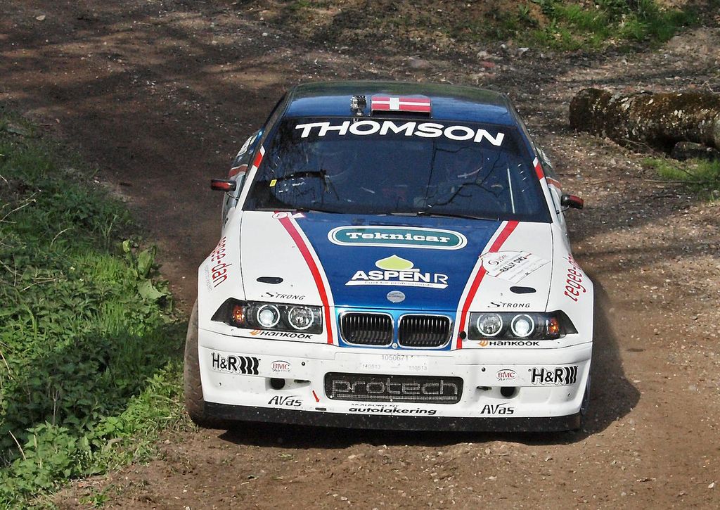 Morten Karl går efter sejren ved DM 3 i rally
(Foto: Åge Keseler Kirketerp)
