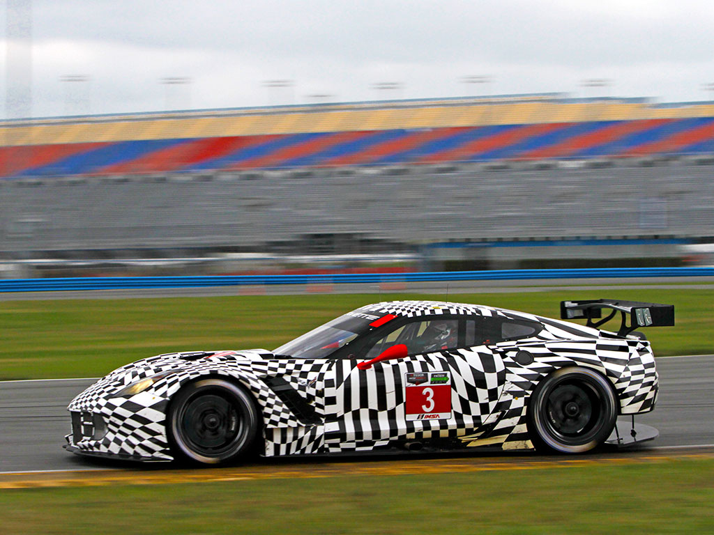 Jan Magnussen på vej til denne sessions hurtigste GTLM tid
(Foto: Martin Spetz)