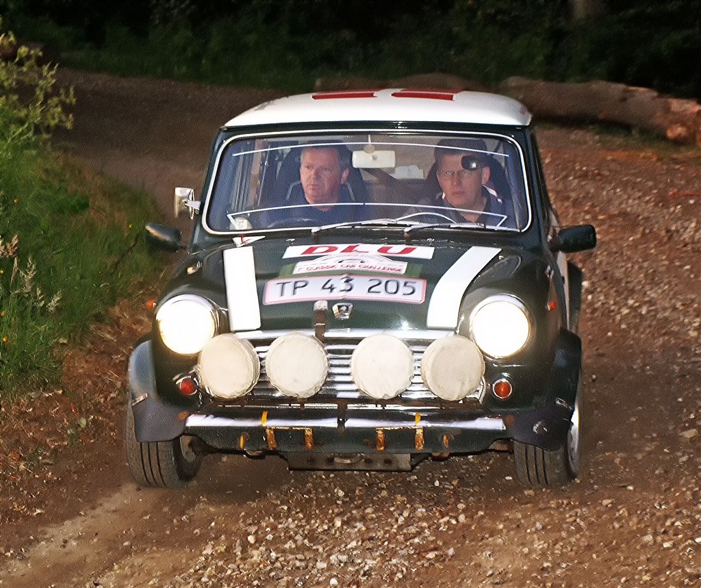 Preben Kristoffersen (t.v.) har deltaget 10 gange i Int. Rallye Monte Carlo Historique.
