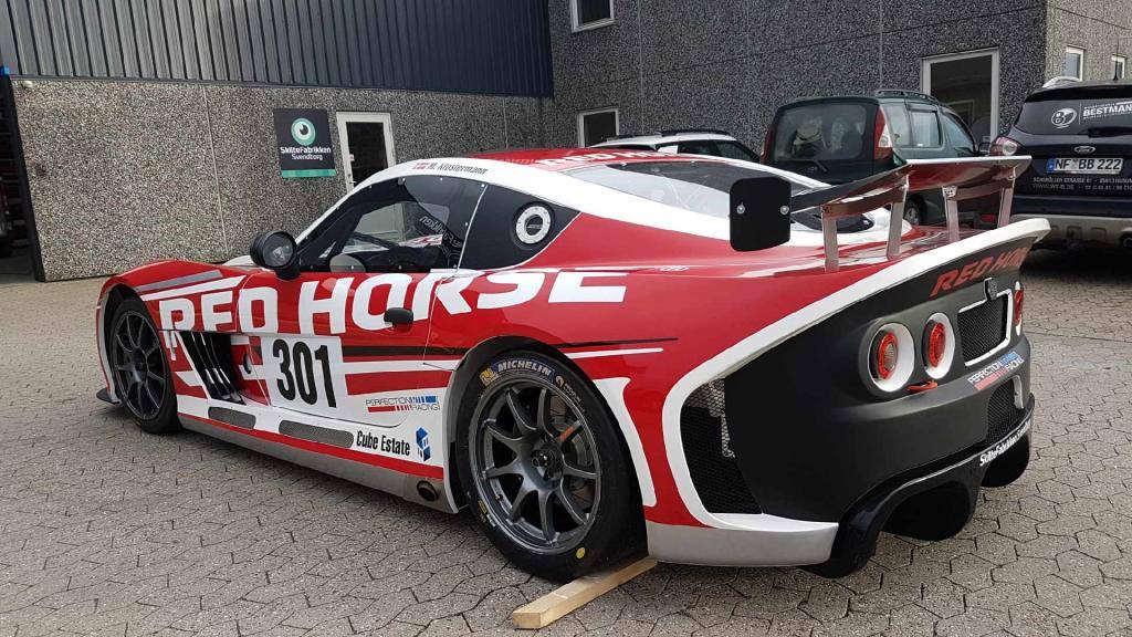 Nu venter en splinterny Ginetta i Dubai