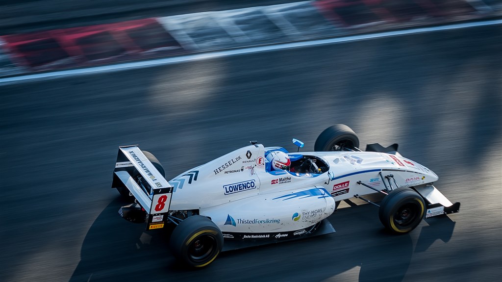 Stærk opbakning fra lokale sponsorer, har sikret Malthe Jakobsen en plads i F4 Asia