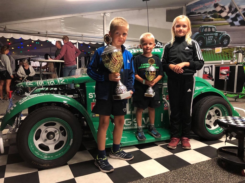 Børnefamilierne betyder meget for alle i Racing Team Næsbjerg Gulve